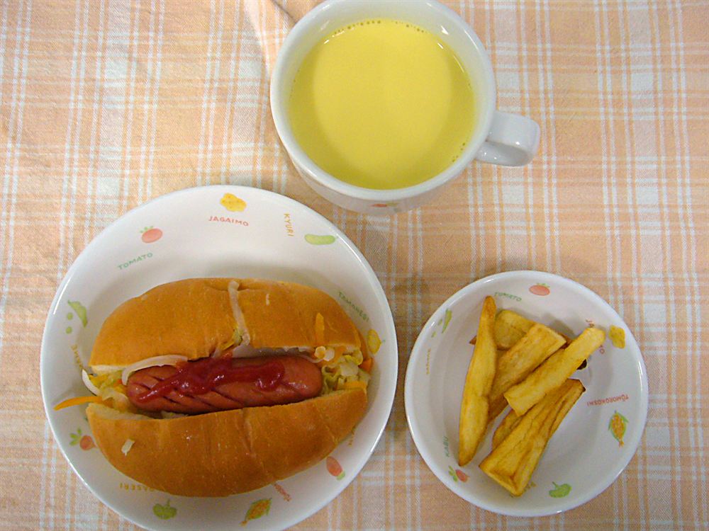 給食 献立例 4